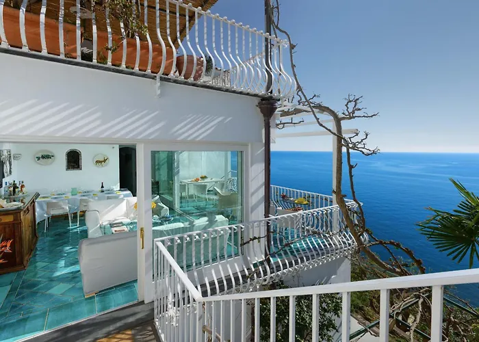 - Le Sirene * Positano