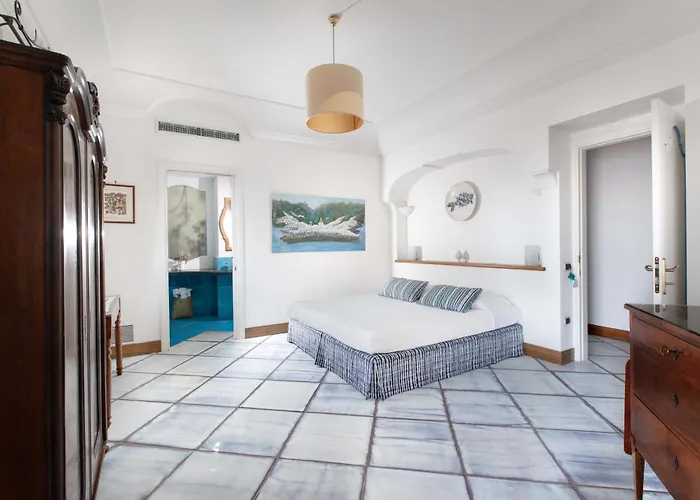 - Le Sirene Ποζιτάνο