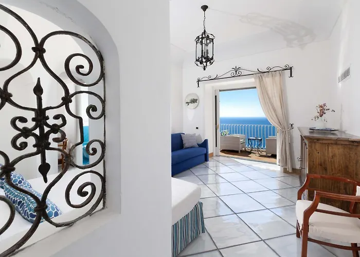 - Le Sirene Villa Positano