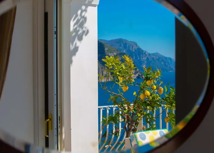 - Le Sirene Ποζιτάνο